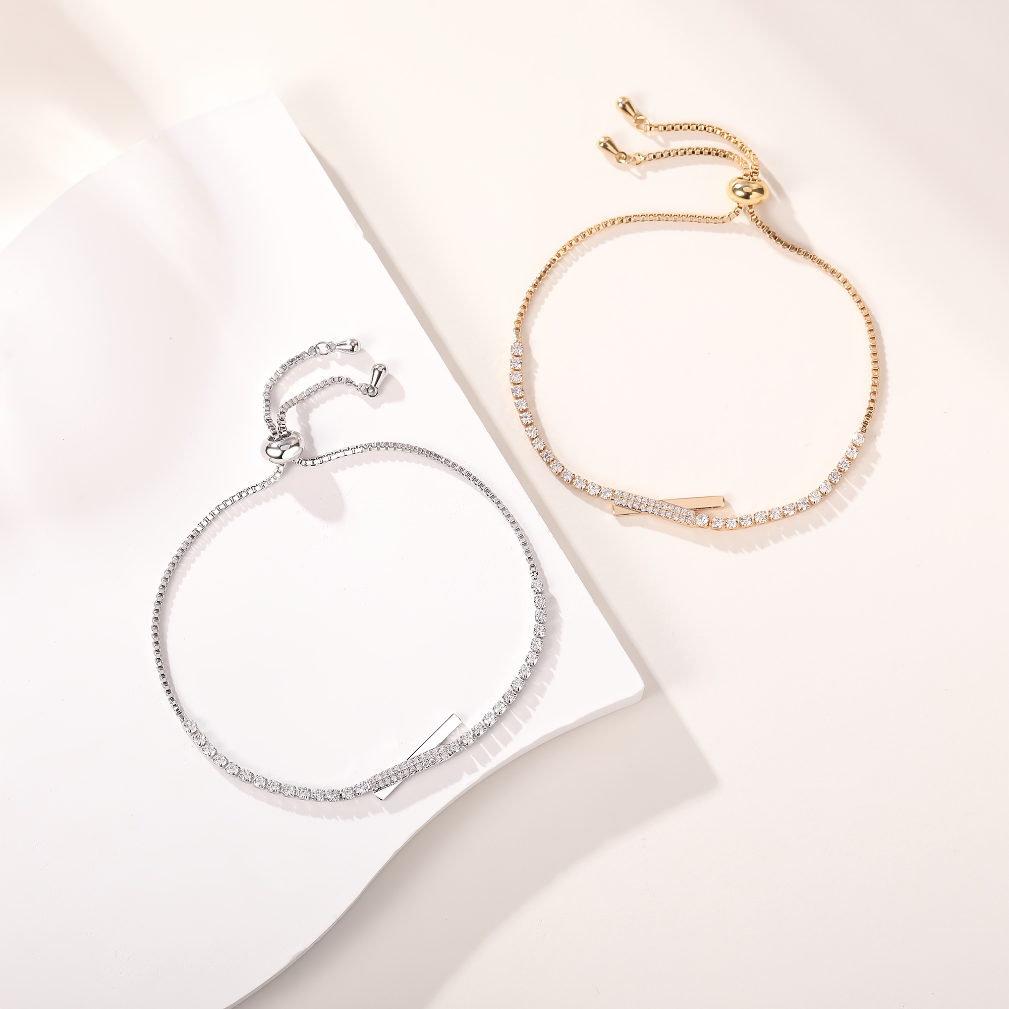 Luxurious Faux Gold-Plated Bracelet, Eye-Catching Accessory